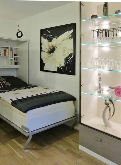 Modernes 1 Zimmer Luxusappartement Kleiner Roland Mit Parkplatz Und Balkon In Bremen Naehe Zentrum Esterno foto