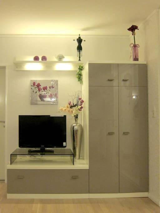 Modernes 1 Zimmer Luxusappartement Kleiner Roland Mit Parkplatz Und Balkon In Bremen Naehe Zentrum Esterno foto